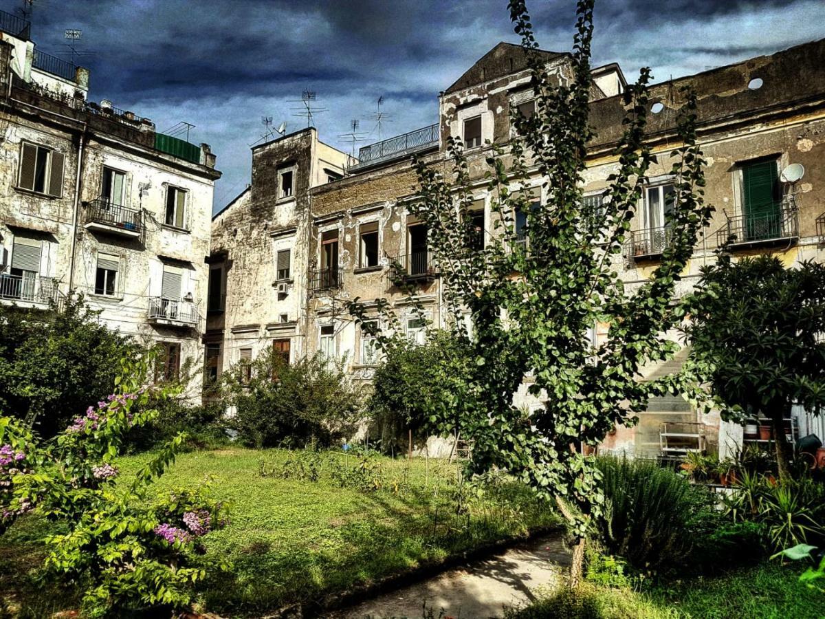 Il Giardino Di Vico Neve Panzió Nápoly Kültér fotó